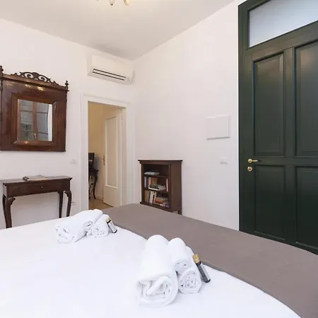 Santa Marta By Halldis *