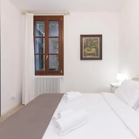 Santa Marta By Halldis *